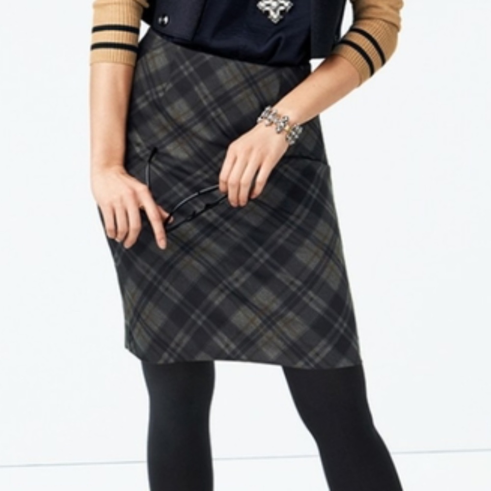 Step Out Skirt